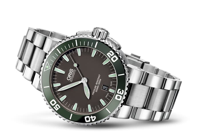 Image of Aquis Date